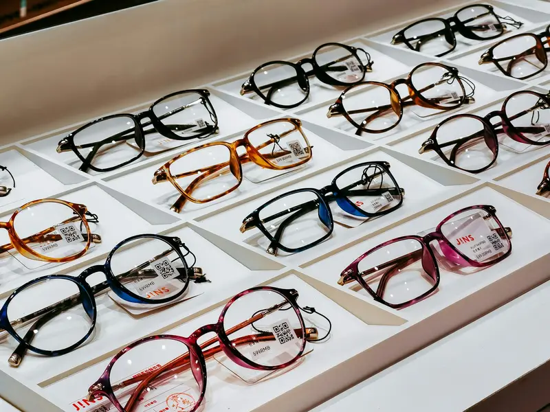 Everyday frames from ₹1,200